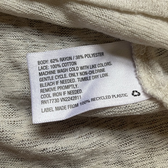 Mossimo Supply Co. Lace Back Crochet Open Back White Tank Top - Picture 4 of 8